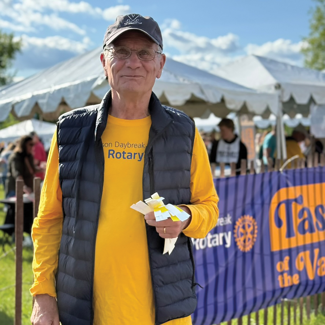 Rotary member at the Taste of the Valley event